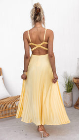 Aby - Geplooide Gele Maxi Jurk met Open Rug